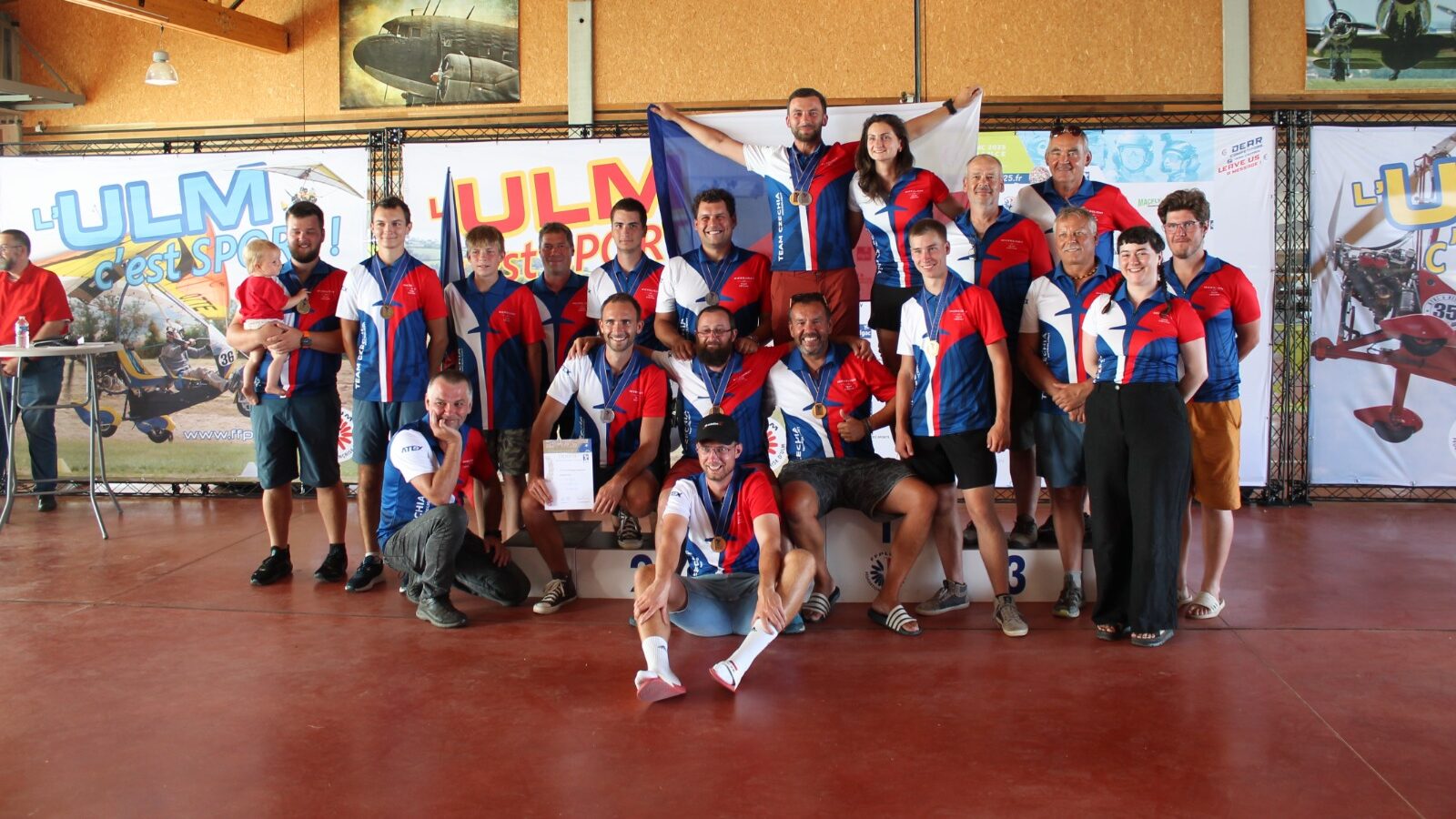 Čeští reprezentanti slaví úspěch na MS v ultralehkém létání